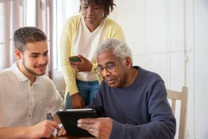 aplicaciones para el cuidado de adultos mayores