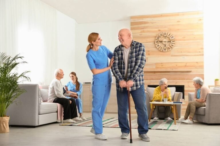 diferencia entre geriatrico y residencia de ancianos